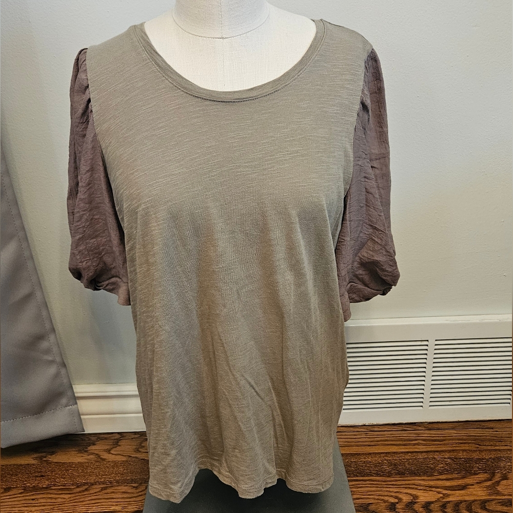 Banana Republic Factory Sage Green Cotton Blend Top size Small